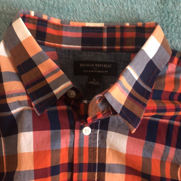 Banana republic soft Wash casual button down - Picture 2 of 4